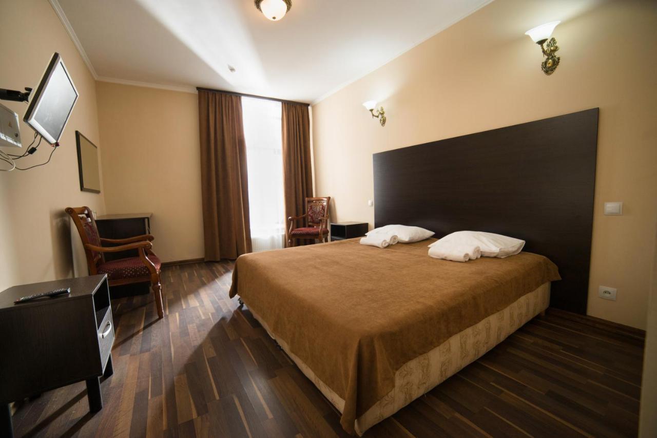 Alex Hotel オデッサ エクステリア 写真